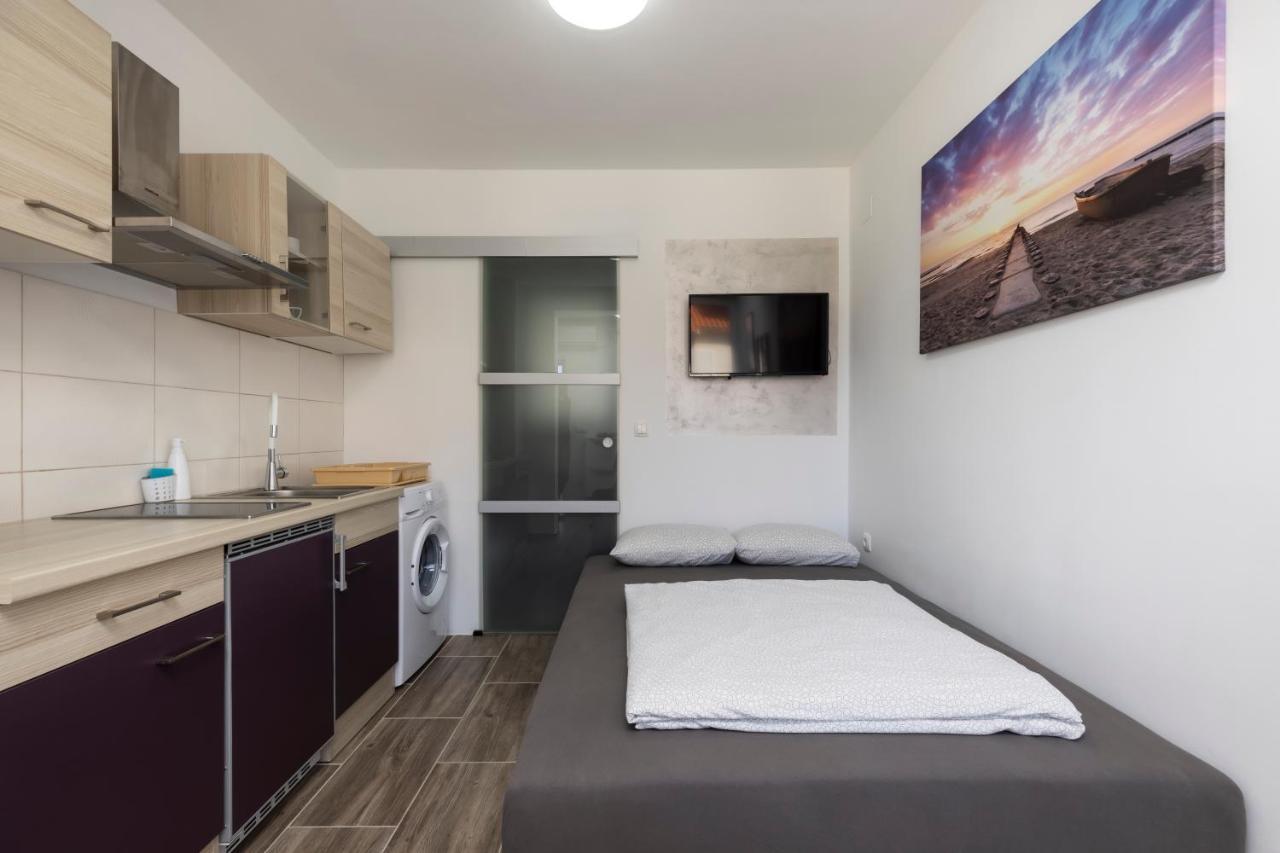 Studio Apartment Pinetree - Mali Lošinj Kültér fotó